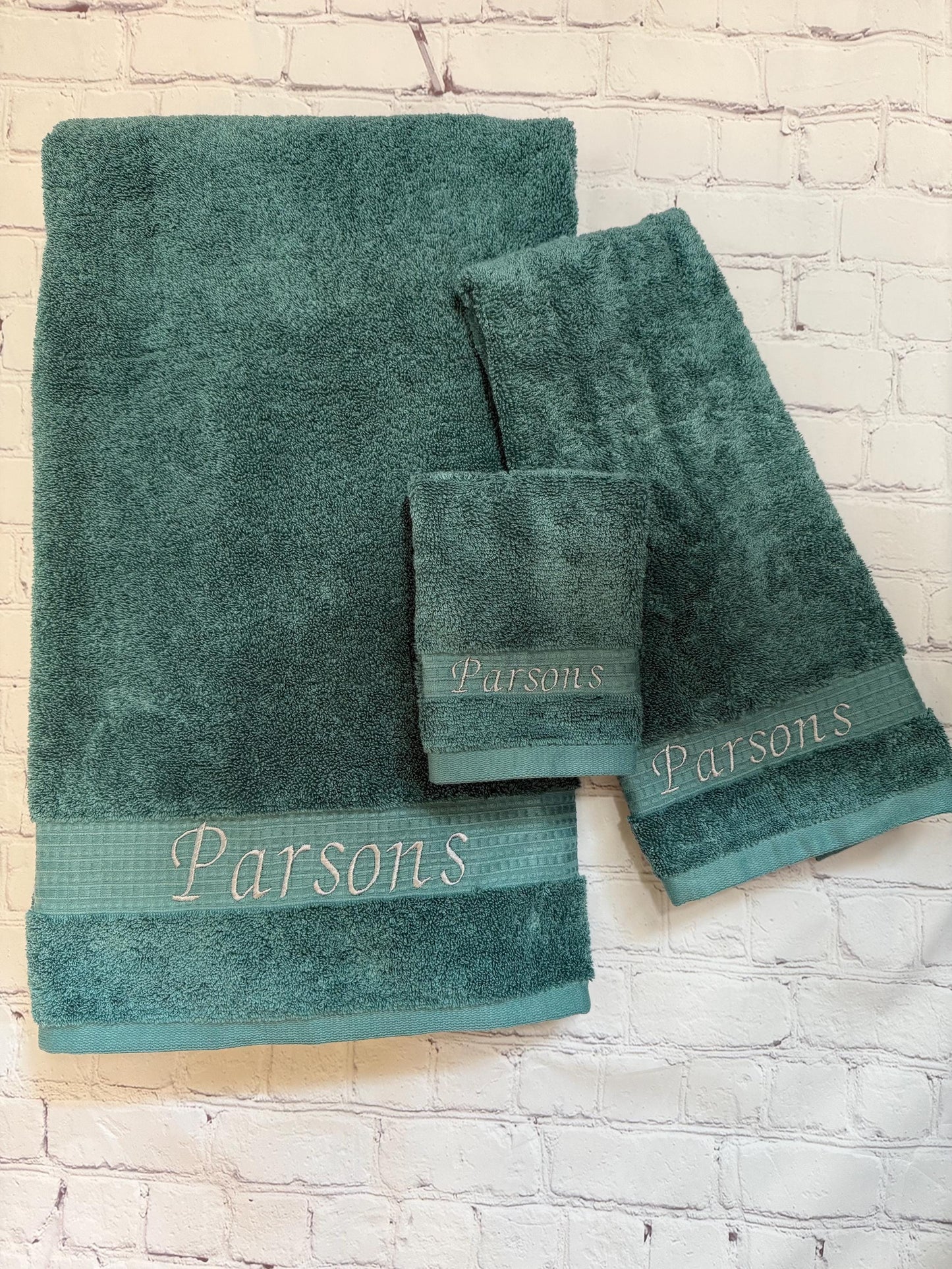 Personalized Embroidered Bath Towel